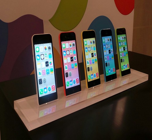 iphone-5c-family.jpg